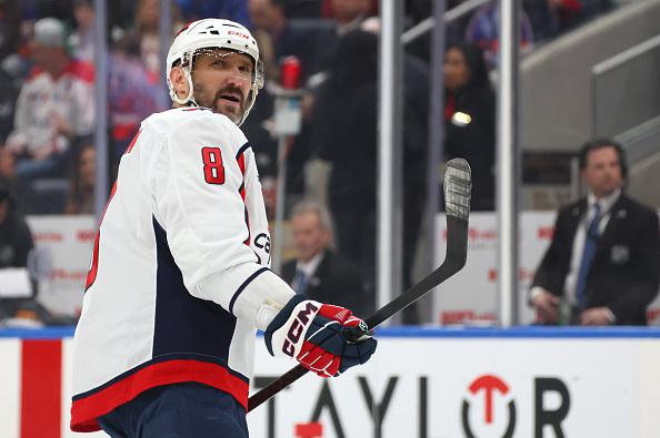 Как Овечкин побил рекорд Гретцки. Фоторепортаж - новостной портал st-piter.ru