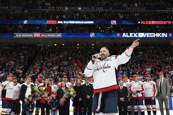 Как Овечкин побил рекорд Гретцки. Фоторепортаж - новостной портал st-piter.ru