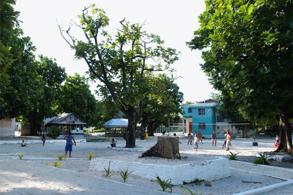 Необитаемые острова и &laquo;ад в раю&raquo;: кого Трамп счел торговыми конкурентами - новостной портал st-piter.ru