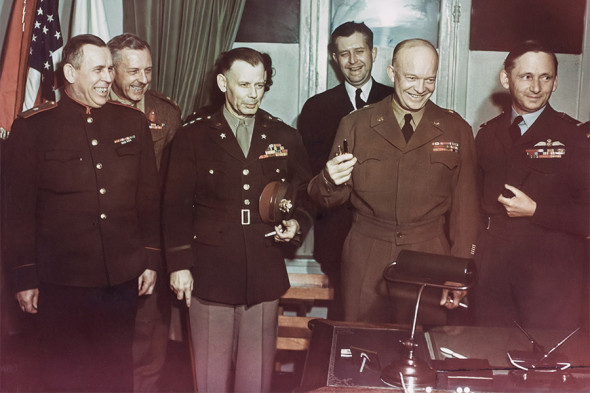 80 лет назад Германия окончательно капитулировала - новостной портал st-piter.ru