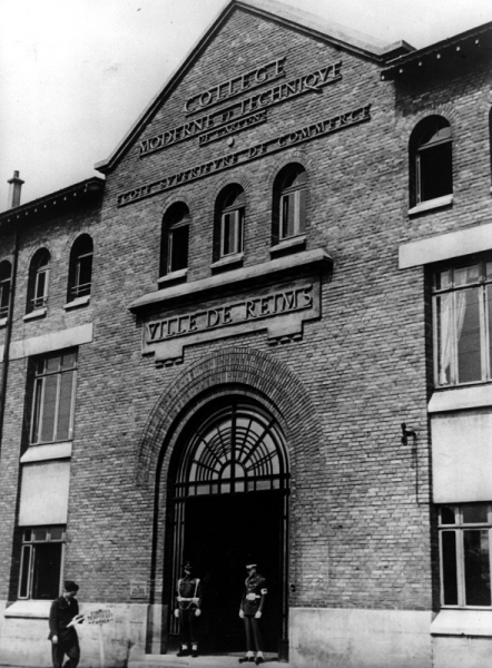 80 лет назад Германия окончательно капитулировала - новостной портал st-piter.ru