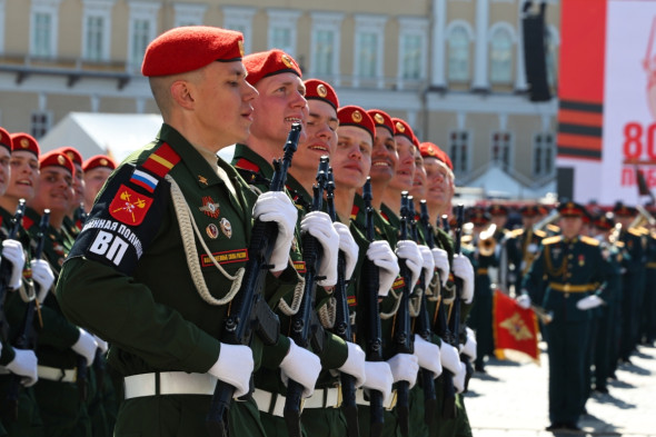 Как отметили День Победы в Петербурге. Фото - новостной портал st-piter.ru