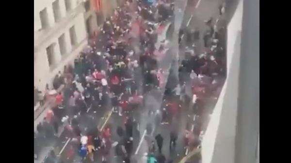 Как прошел чемпионский парад &laquo;Ливерпуля&raquo;, завершившийся трагедией - новостной портал st-piter.ru