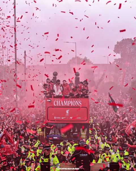 Как прошел чемпионский парад &laquo;Ливерпуля&raquo;, завершившийся трагедией - новостной портал st-piter.ru