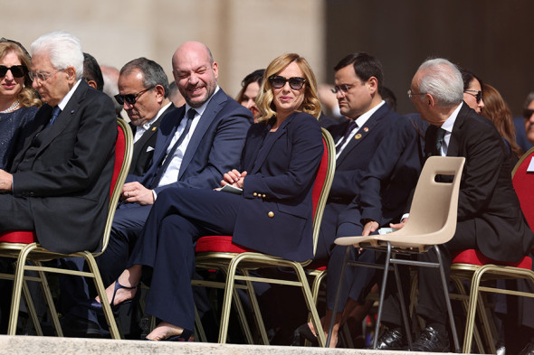 В Минкультуры объяснили, почему Любимовой не было на инаугурации Льва XIV - новостной портал st-piter.ru