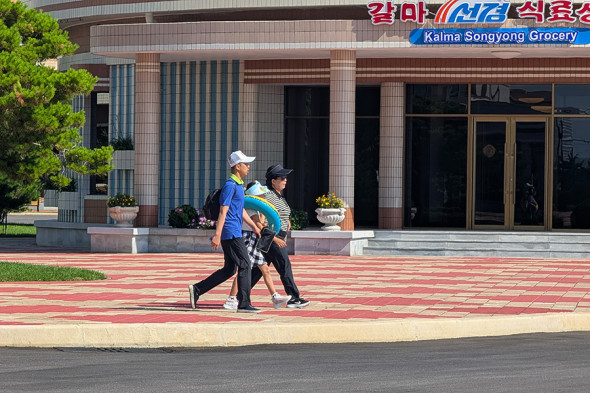 Первые туристы из России описали отдых на курорте в Северной Корее - новостной портал st-piter.ru