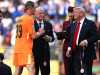 Трамп вручил вратарю сборной России медаль клубного чемпионата мира - новостной портал st-piter.ru