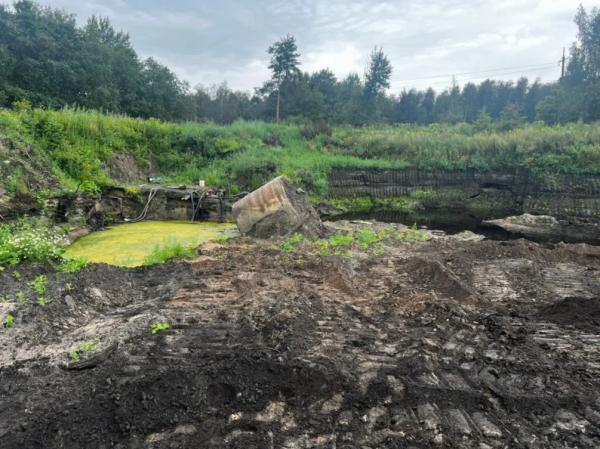 В Петербурге завели дело из-за свалки отходов у воинского мемориала - новостной портал st-piter.ru