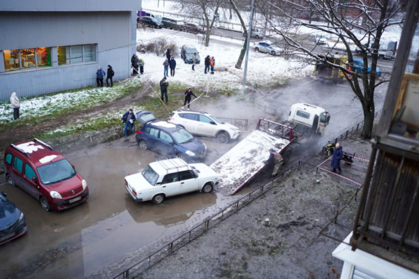 Следователи начали проверку из-за нового провала асфальта в Петербурге - новостной портал st-piter.ru