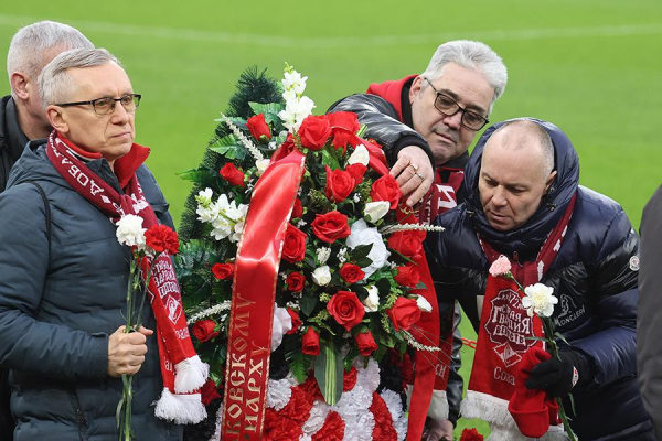 В Москве простились с легендой &laquo;Спартака&raquo; Никитой Симоняном. Фоторепортаж - новостной портал st-piter.ru