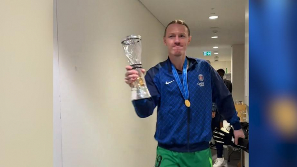 Как Матвей Сафонов отпраздновал победу ПСЖ в финале турнира ФИФА. Видео - новостной портал st-piter.ru