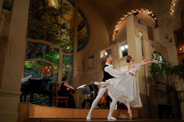 От смеха до слез: где искать яркие эмоции в петербургском декабре - новостной портал st-piter.ru