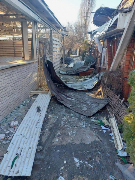 Сальдо показал фото с места удара дронов по кафе в Херсонской области - новостной портал st-piter.ru
