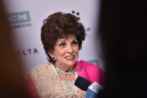 Как племянница легендарной актрисы стала героиней Олимпиады-2026 - новостной портал st-piter.ru