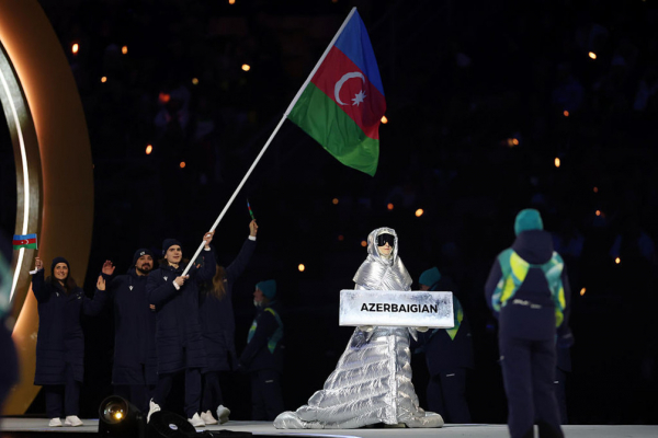 Кто из россиян стал знаменосцем других стран на Олимпиаде-2026 - новостной портал st-piter.ru