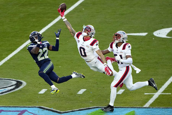 Трамп разозлился из-за &laquo;пощечины&raquo;. Чем запомнился Супербоул 2026 года - новостной портал st-piter.ru