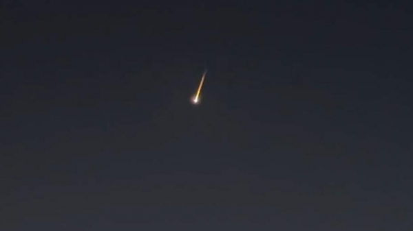 У отеля в районе Палм-Джумейра в Дубае начался пожар - новостной портал st-piter.ru